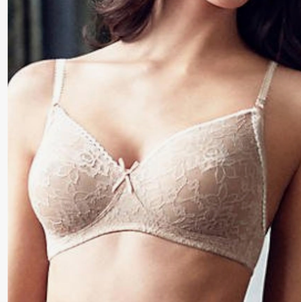 B'tempted by Wacoal Full Bloom 36 C Bra Lace 952133